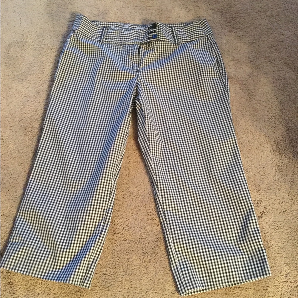 Women’s Loft cropped plaid pants- so cute!